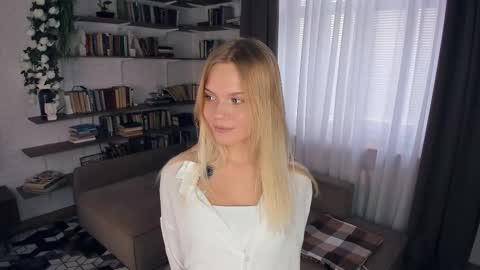 Alice WOW online show from 03/25/26, 08:53