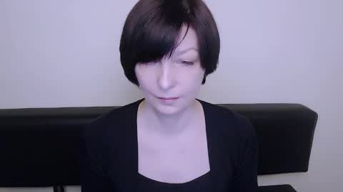 Snapshot of angelinalov_ chatting on 01/17/25, 08:13 Angelina online show from 01/17/25, 08:13