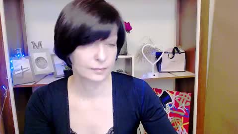 Snapshot of angelinalov_ chatting on 01/21/25, 08:19 Angelina online show from 01/21/25, 08:19