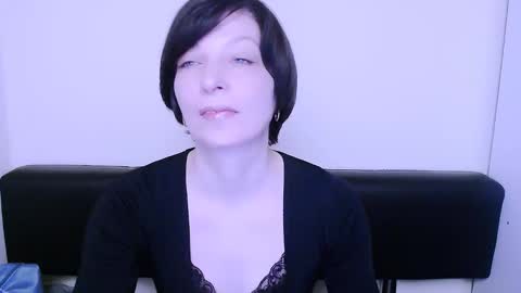 Snapshot of angelinalov_ chatting on 01/22/25, 08:18 Angelina online show from 01/22/25, 08:18