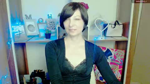 Snapshot of angelinalov_ chatting on 01/23/25, 08:25 Angelina online show from 01/23/25, 08:25