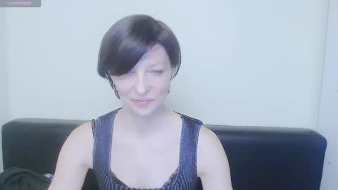 Snapshot of angelinalov_ chatting on 02/05/25, 10:51 Angelina online show from 02/05/25, 10:51