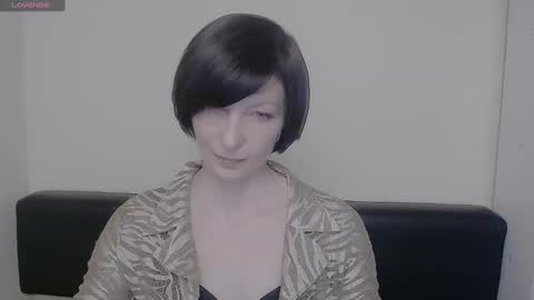 Snapshot of angelinalov_ chatting on 02/18/25, 12:17 Angelina online show from 02/18/25, 12:17