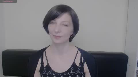 Snapshot of angelinalov_ chatting on 02/19/25, 12:11 Angelina online show from 02/19/25, 12:11