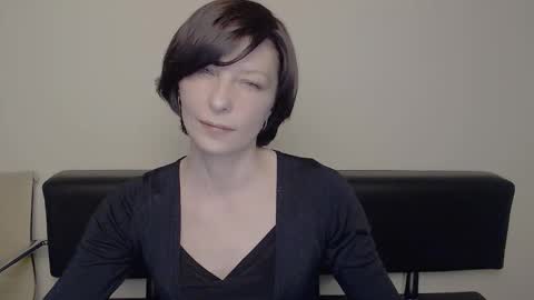 Snapshot of angelinalov_ chatting on 02/22/25, 01:24 Angelina online show from 02/22/25, 01:24