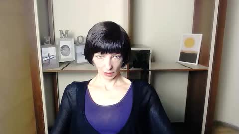 Snapshot of angelinalov_ chatting on 09/19/25, 06:15 Angelina online show from 09/19/25, 06:15