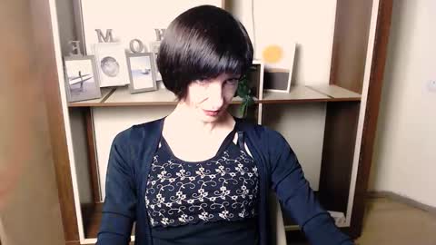 Snapshot of angelinalov_ chatting on 12/02/25, 07:36 Angelina online show from 12/02/25, 07:36