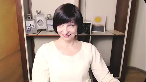 Angelina online show from 03/31/26, 08:37