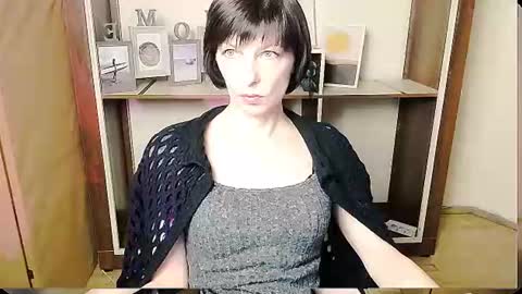Snapshot of angelinalov_ chatting on 06/09/26, 07:42 Angelina online show from 06/09/26, 07:42