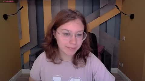 Snapshot of angelinalow chatting on 11/16/25, 06:30 AngelinaLow online show from 11/16/25, 06:30