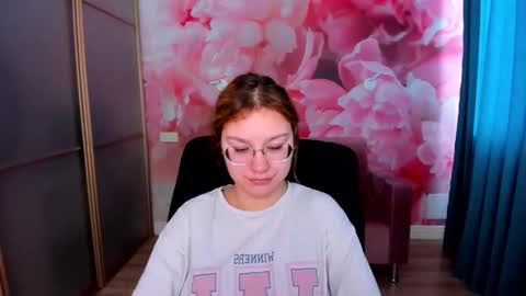 AngelinaLow online show from 02/22/26, 06:24