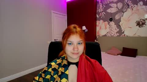 AngelinaLow online show from 04/04/26, 05:27