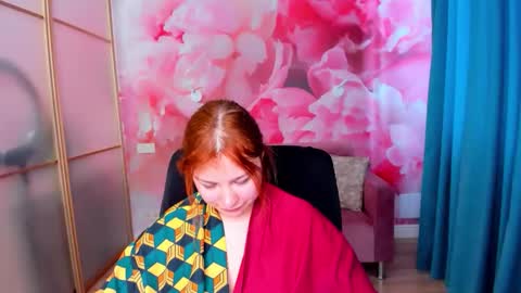 AngelinaLow online show from 04/08/26, 06:02