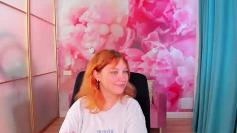 Snapshot of angelinalow chatting on 05/02/26, 05:45 AngelinaLow online show from 05/02/26, 05:45