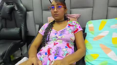 Snapshot of angelinamurphy chatting on 11/11/25, 02:44 AngelinaMurphy online show from 11/11/25, 02:44