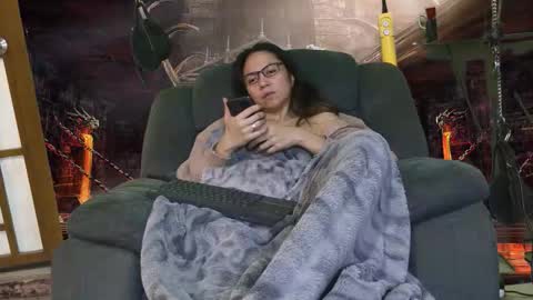 Angel online show from 02/04/26, 12:11