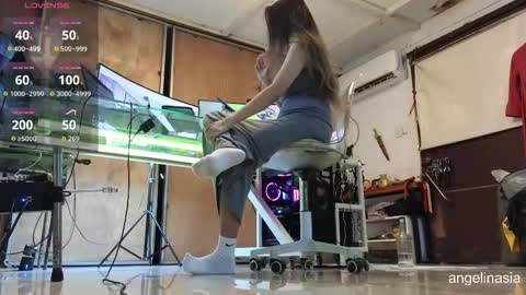 Angel online show from 03/19/26, 12:03