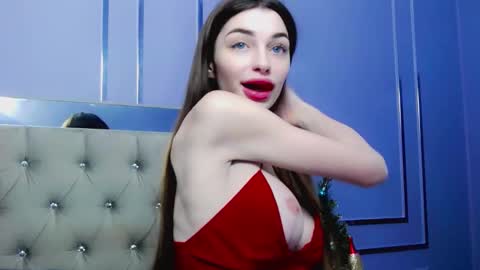 Angelina online show from 12/14/25, 07:03