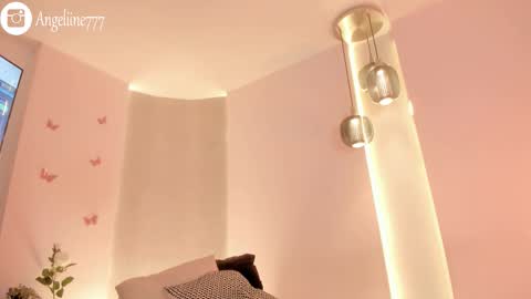 Angeline  online show from 10/08/25, 11:08