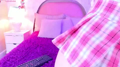 angeline online show from 03/17/26, 12:08