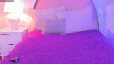 angeline online show from 04/01/26, 12:17