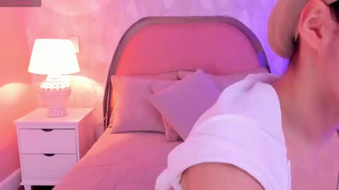 angeline online show from 05/20/26, 12:11
