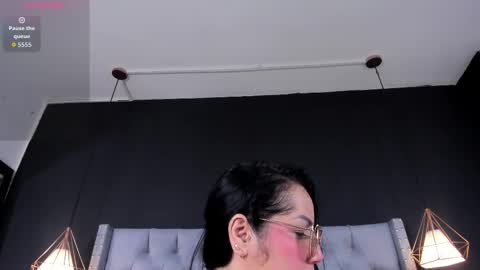 Angeline online show from 11/05/25, 08:31