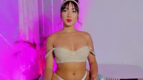 Angelique Murphy online show from 11/04/25, 08:35