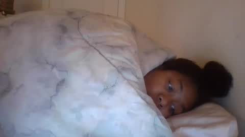 angeliquebelcaliz online show from 02/16/25, 08:10