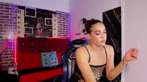 Angelitasexxxhot online show from 11/26/25, 01:50