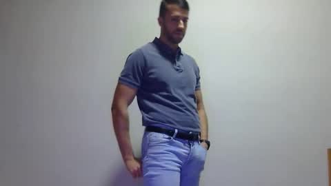 Snapshot of angell102890 chatting on 10/12/25, 07:13 angell102890 online show from 10/12/25, 07:13