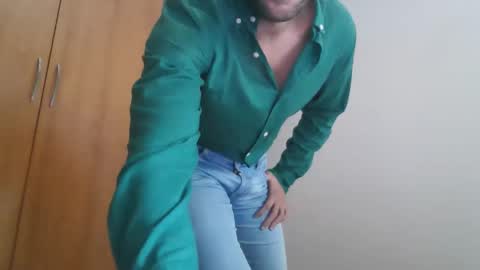 Snapshot of angell102890 chatting on 11/02/25, 10:17 angell102890 online show from 11/02/25, 10:17