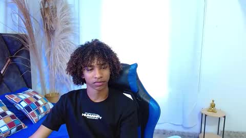 Angel online show from 11/26/25, 08:43