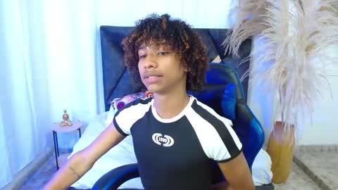 Angel online show from 01/31/26, 09:02