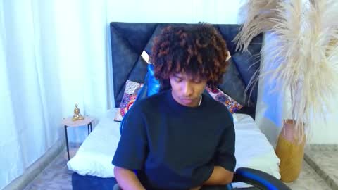 Angel online show from 02/11/26, 08:47