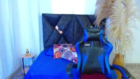 Angel online show from 03/31/26, 10:21