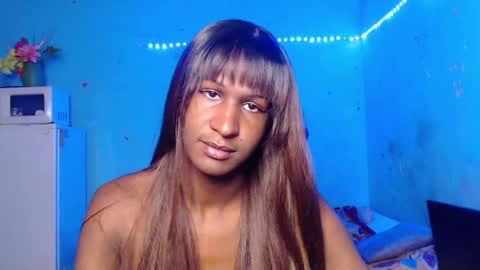 Danielle online show from 10/16/25, 07:04