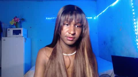 Danielle online show from 10/22/25, 02:01