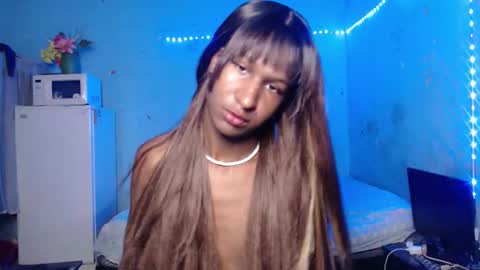 Danielle online show from 10/24/25, 06:48