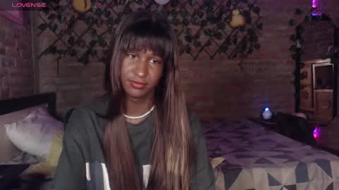 Danielle online show from 03/11/26, 05:02