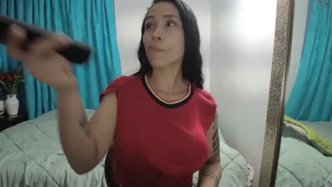 Snapshot of angellaisabella chatting on 01/21/25, 10:41 ANGELA ISABELLA online show from 01/21/25, 10:41