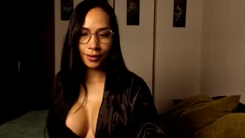  ANGELA ISABELLA  online show from 01/17/26, 12:32