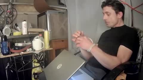 Snapshot of angellcandy chatting on 10/20/25, 03:18 angellcandy online show from 10/20/25, 03:18