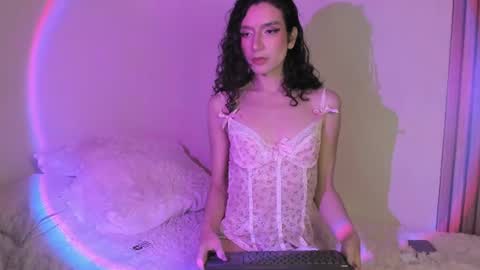Snapshot of angellike_doll chatting on 07/25/26, 11:19 Angellike online show from 07/25/26, 11:19