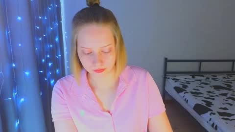 Cutie online show from 11/29/25, 05:43