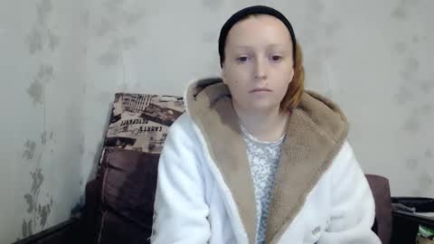 Snapshot of angellllsexy chatting on 11/15/25, 12:56 Galina online show from 11/15/25, 12:56