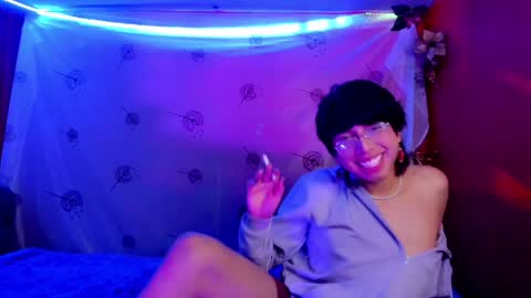 Snapshot of angellonfire chatting on 12/02/24, 10:50 Angel  online show from 12/02/24, 10:50