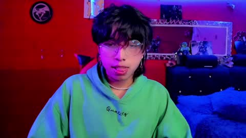 Snapshot of angellonfire chatting on 12/11/24, 07:09 Angel  online show from 12/11/24, 07:09