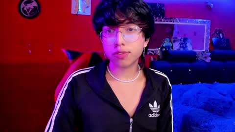 Snapshot of angellonfire chatting on 12/14/24, 12:33 Angel  online show from 12/14/24, 12:33