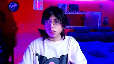 Snapshot of angellonfire chatting on 01/29/25, 10:11 Angel  online show from 01/29/25, 10:11